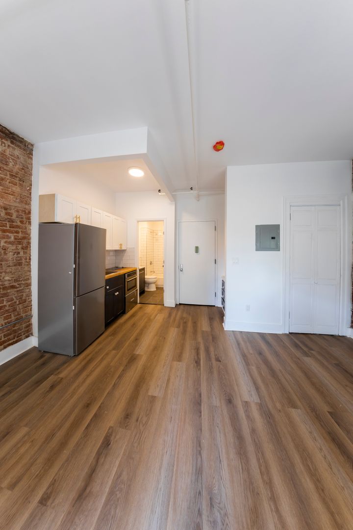 New York Apartment: 550 W 149th St