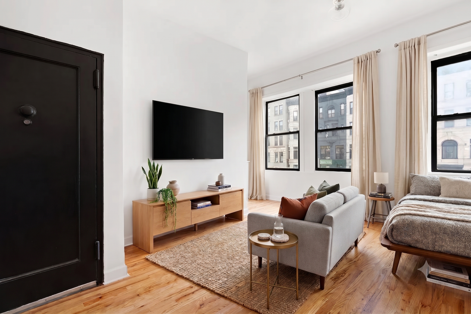 New York Apartment: 735 St. Nicholas Ave