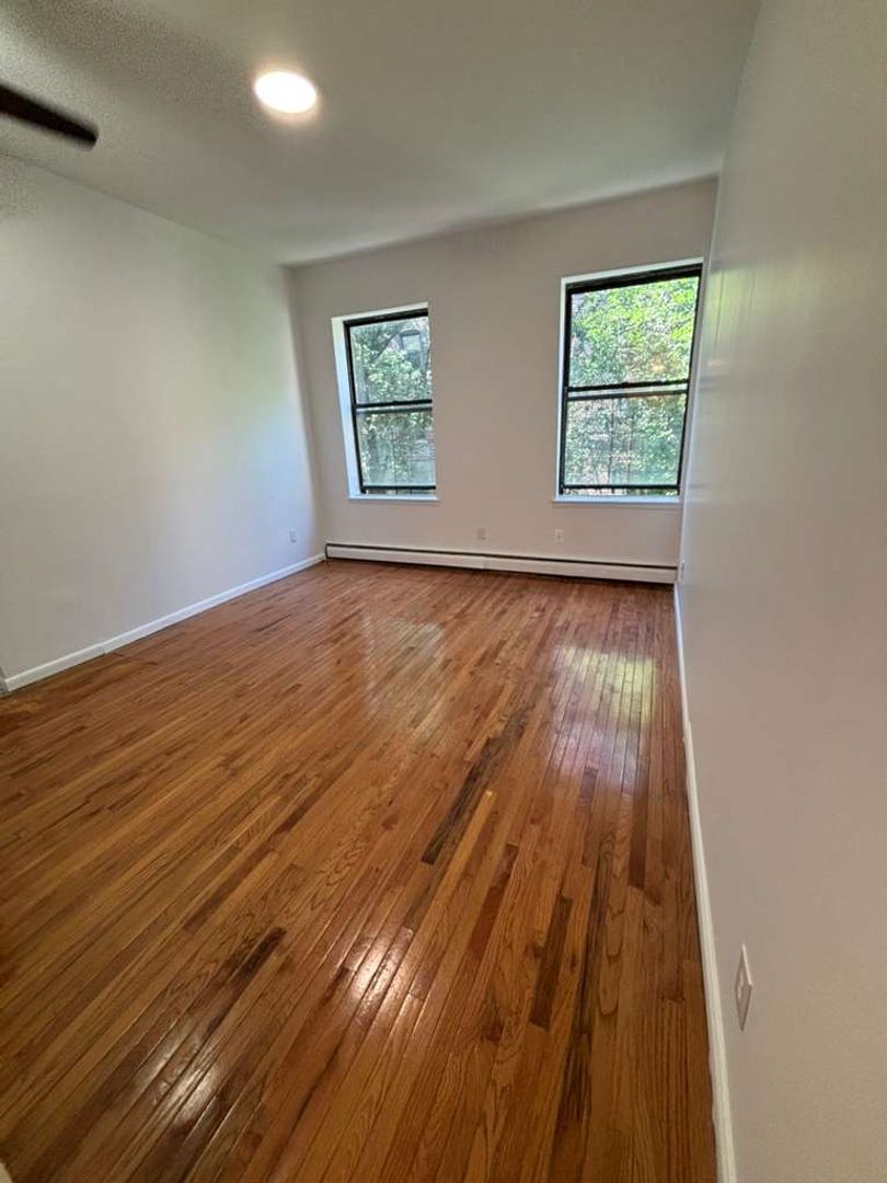 New York Apartment: 552-554 W 149th St