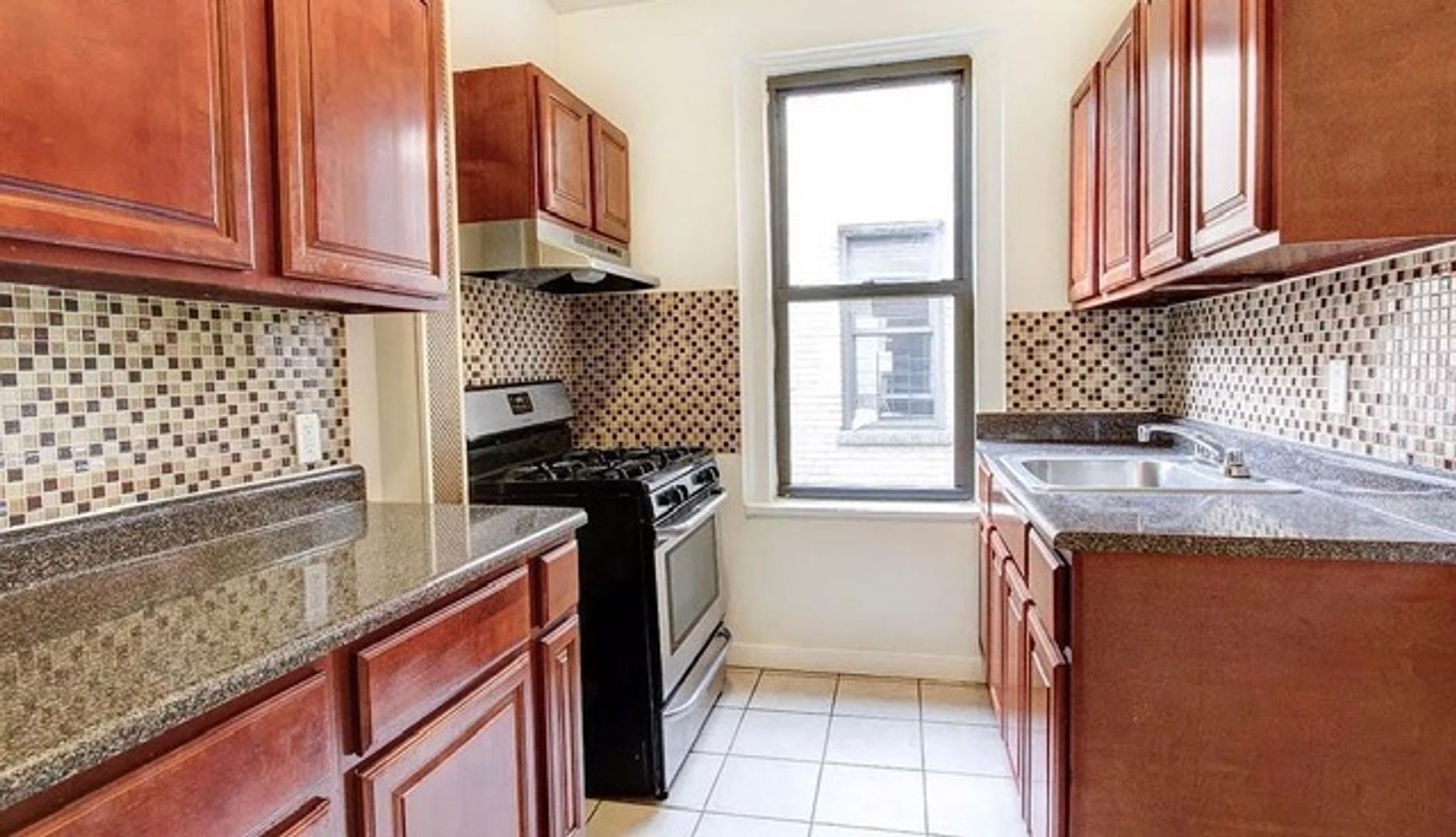 New York Apartment: 712 W 176th St