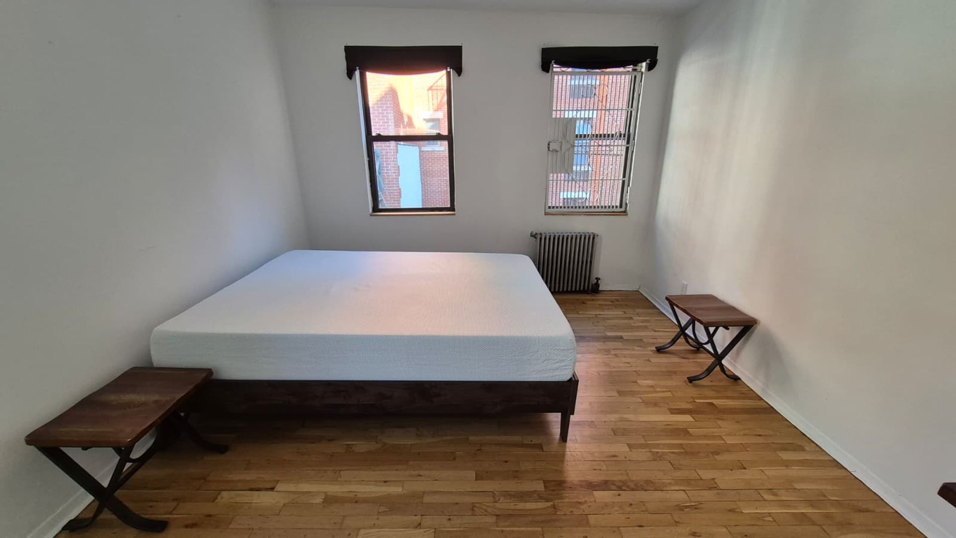 New York Apartment: 415 W 47th St