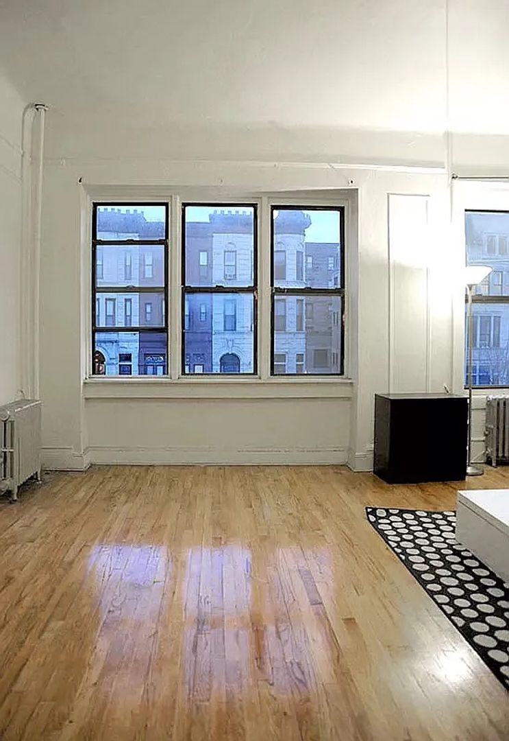 New York Apartment: 735 St. Nicholas Ave