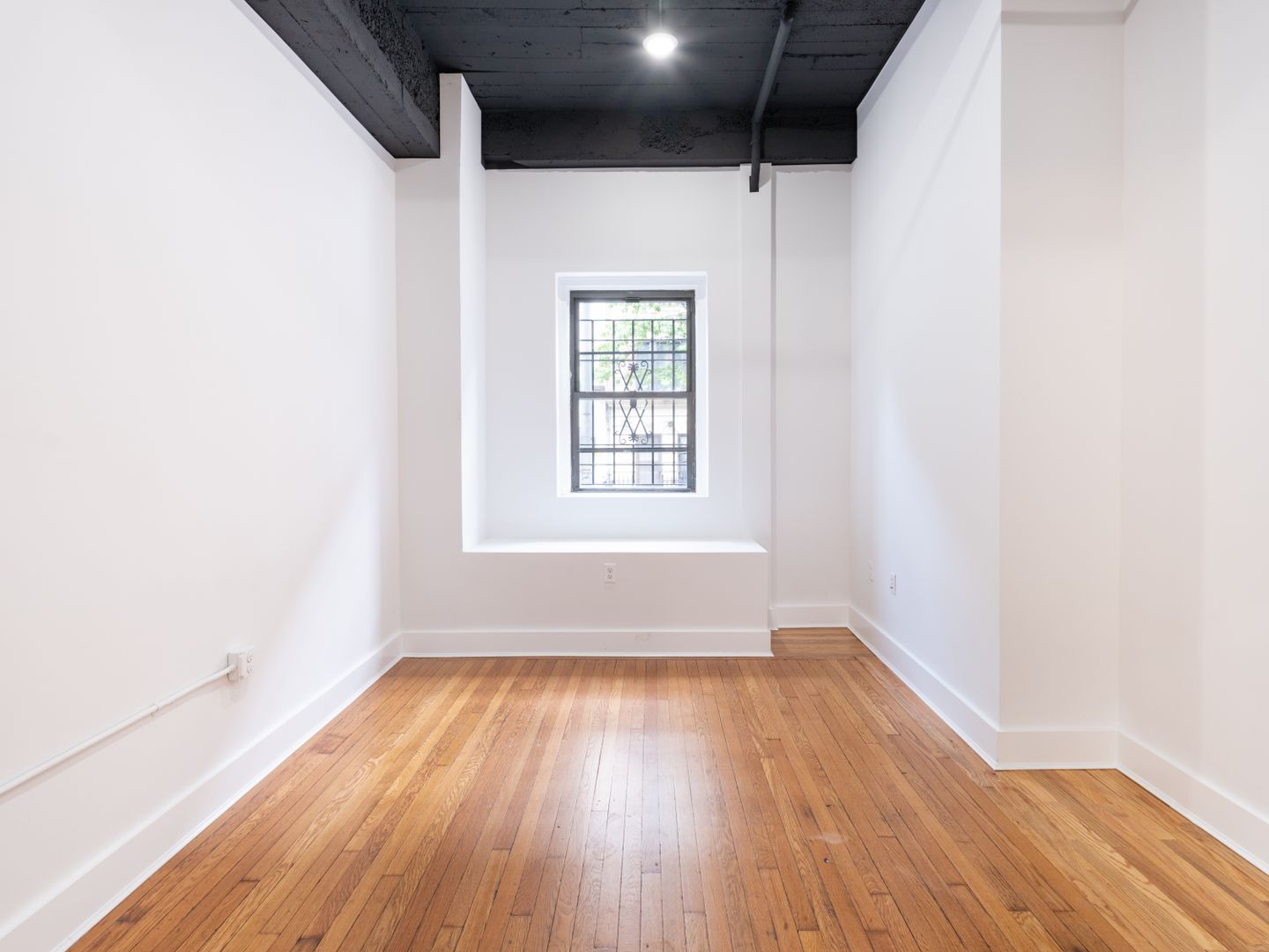 New York Apartment: 218 W 108th St