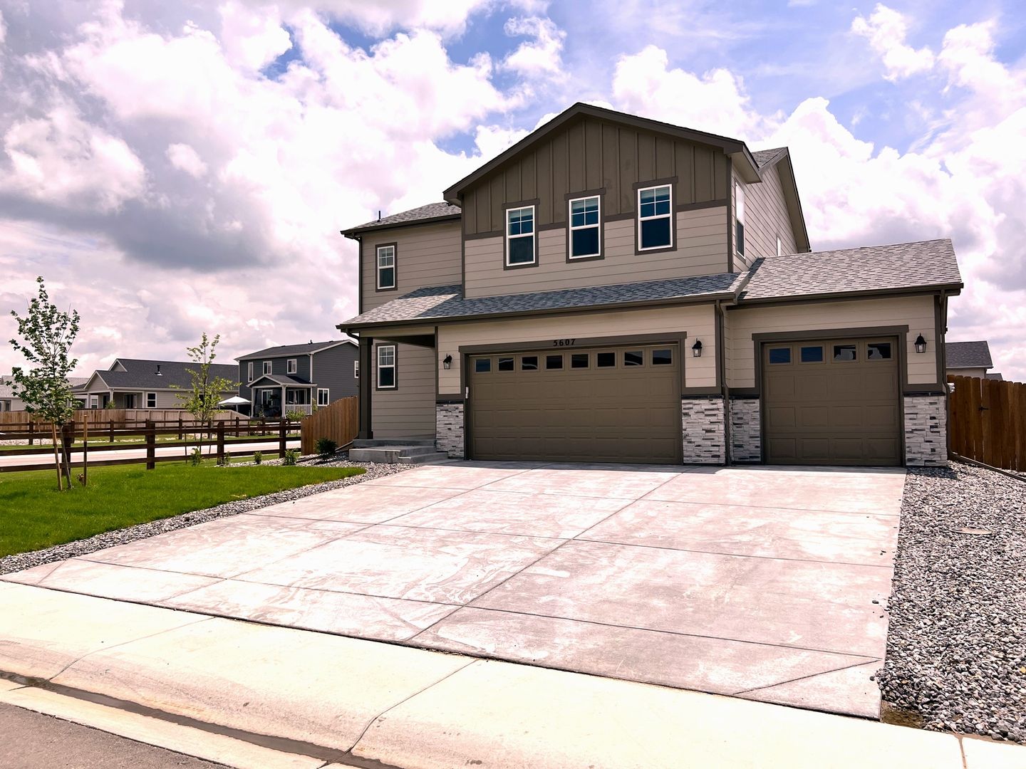 Windsor House: 5607 Shady Oaks Dr.