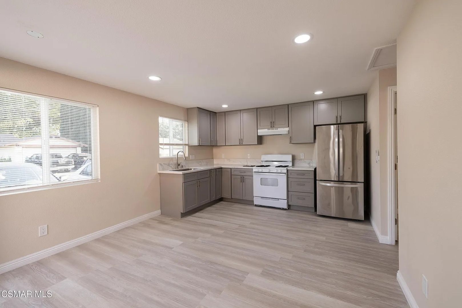 Simi Valley Multiplex: 2345 Bryson Place