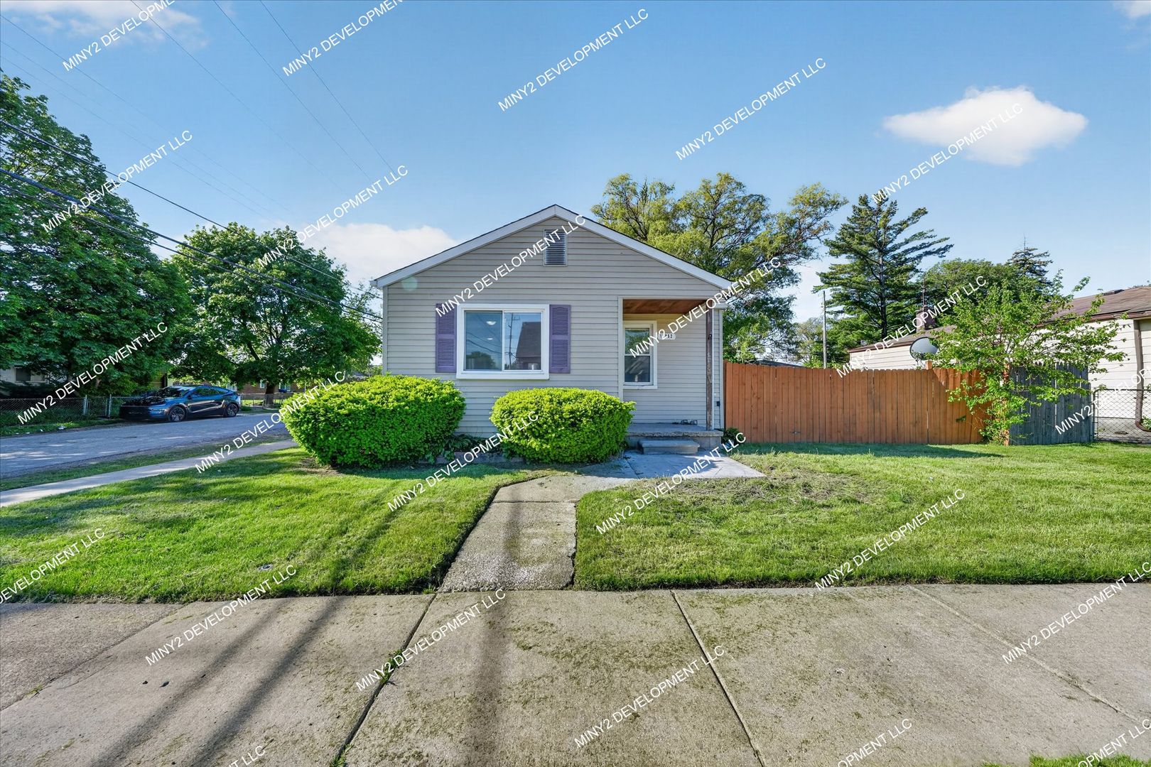 Warren House: 12862 Georgiana Ave.