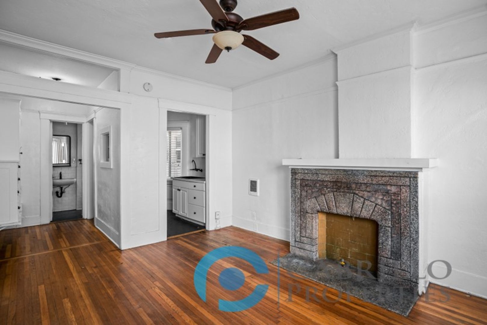 San Diego Apartment: 401-423 E Juniper Street & 2241 4th Avenue