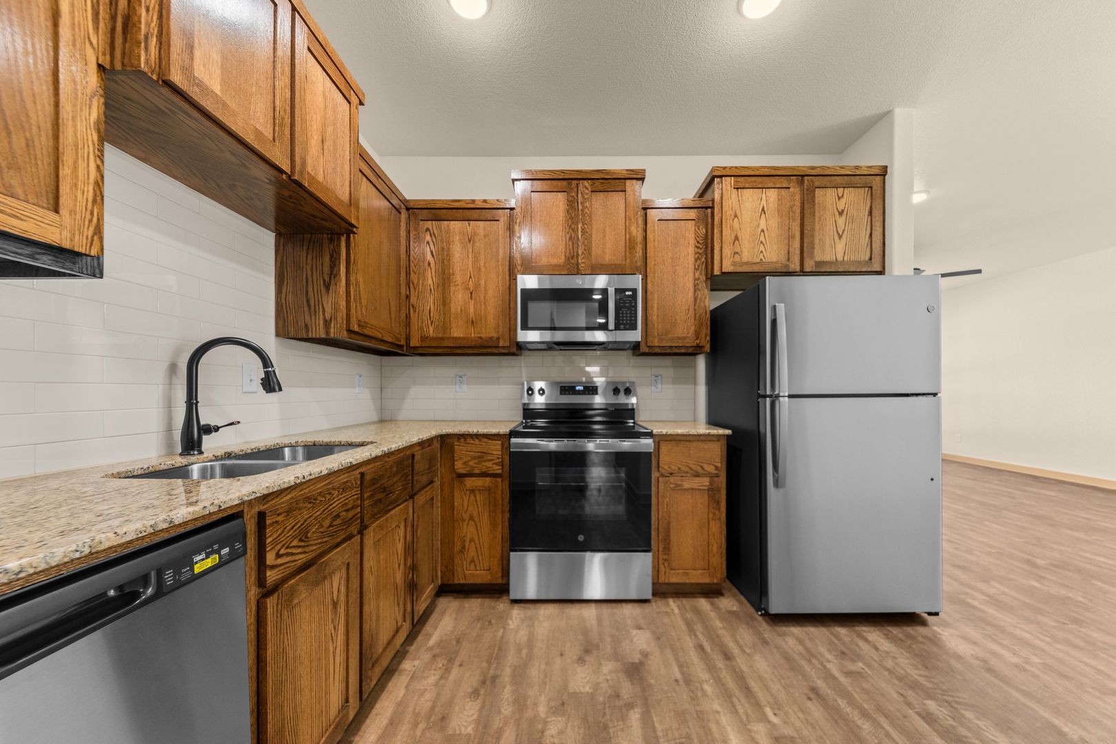 Killeen Multiplex: 5904 Cactus Flower
