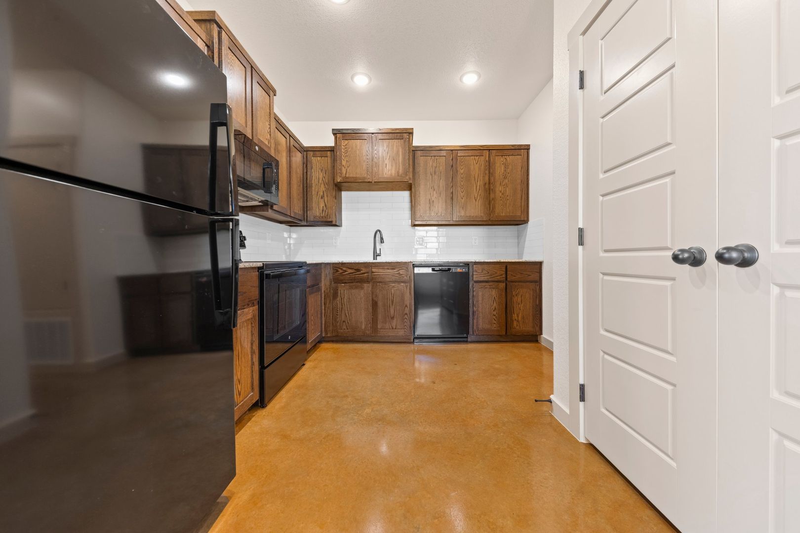 Harker Heights Apartment: 1912 Caspian Trail