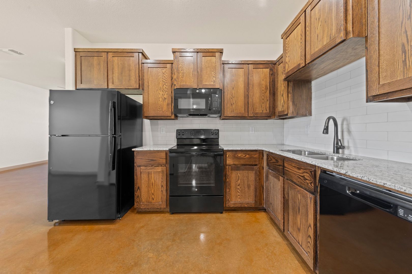 Harker Heights Apartment: 1920 Caspian Trail