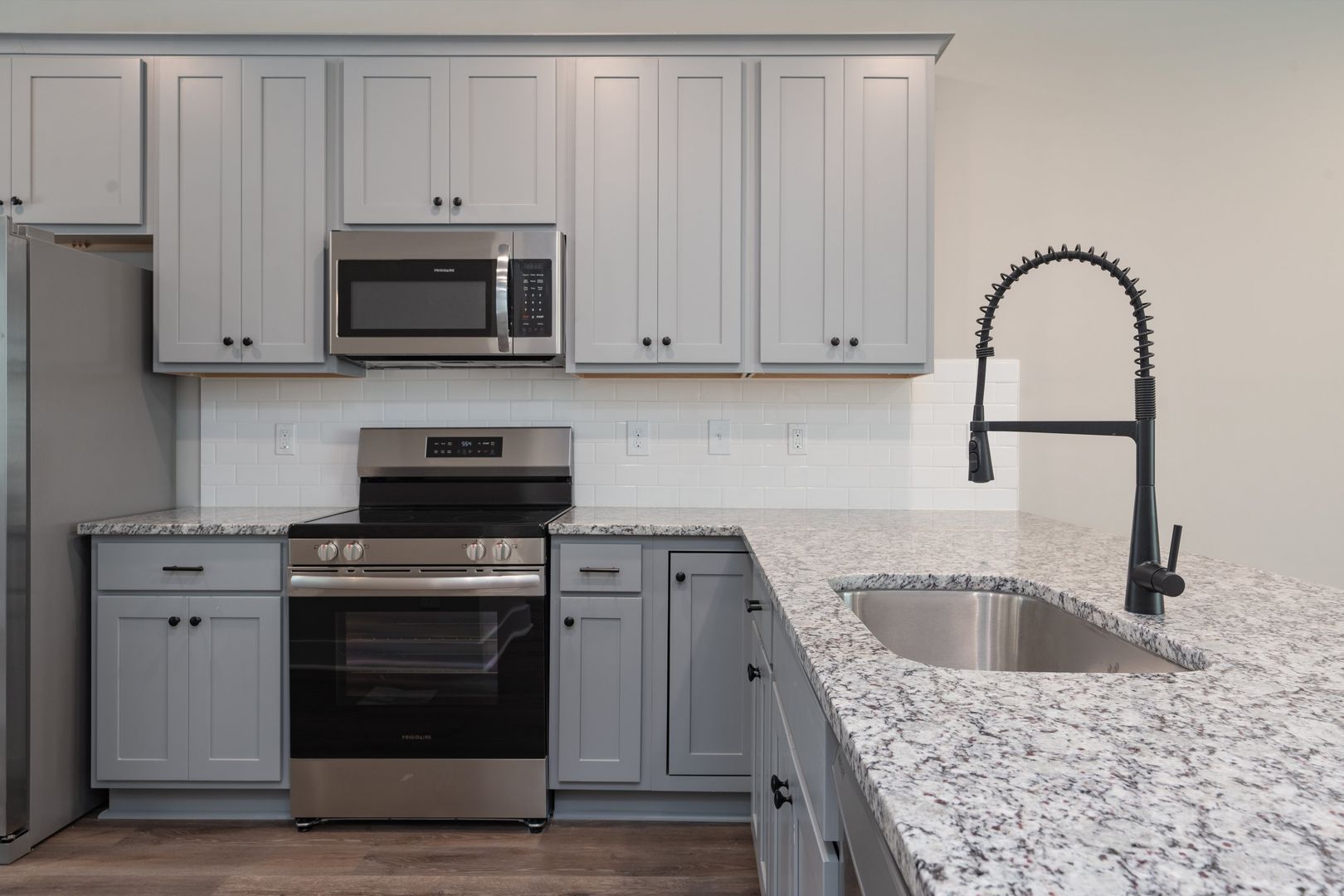 Wilmington Townhome: 5500 Wrightsville Ave