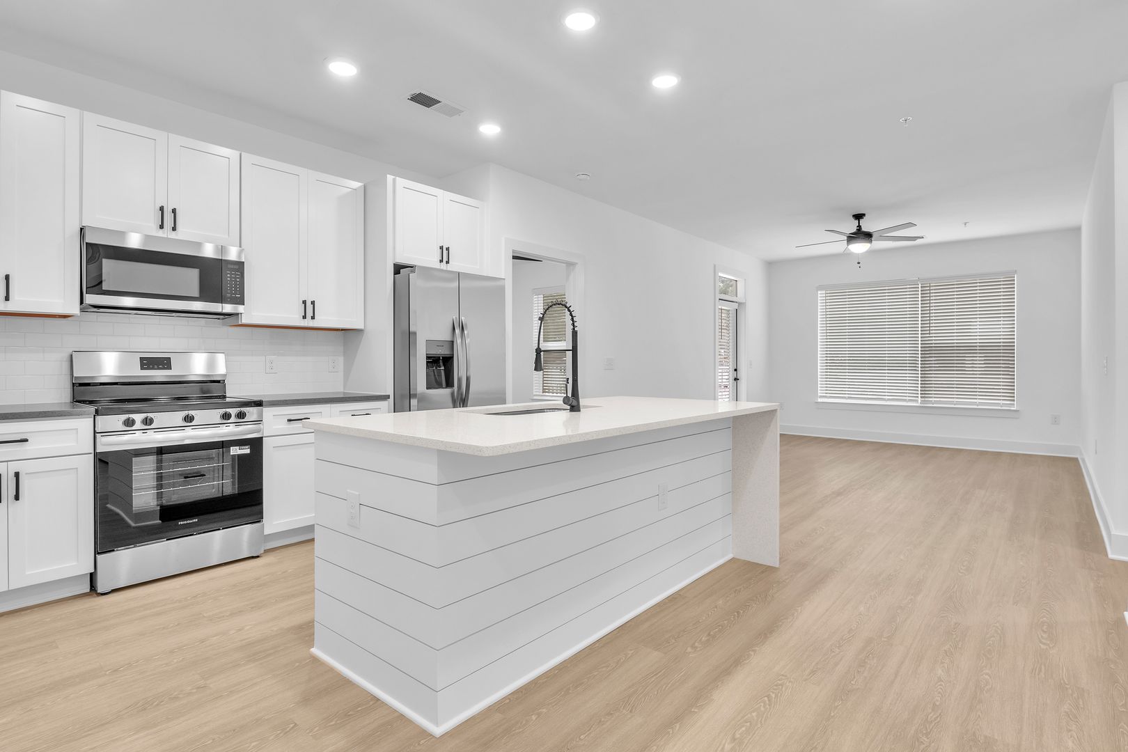 Wilmington Apartment: 610 S Kerr Ave