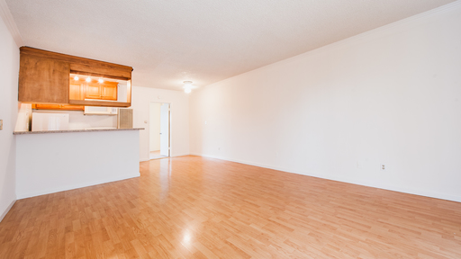 1 bed/ 1 bath Seaside Living in West Torrance!