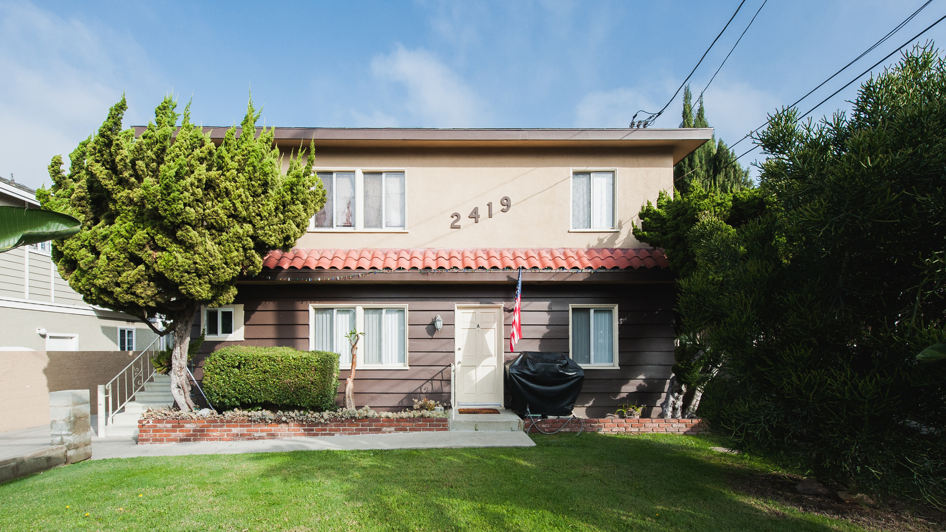 Redondo Beach Apartment: 2419 Rockefeller Lane