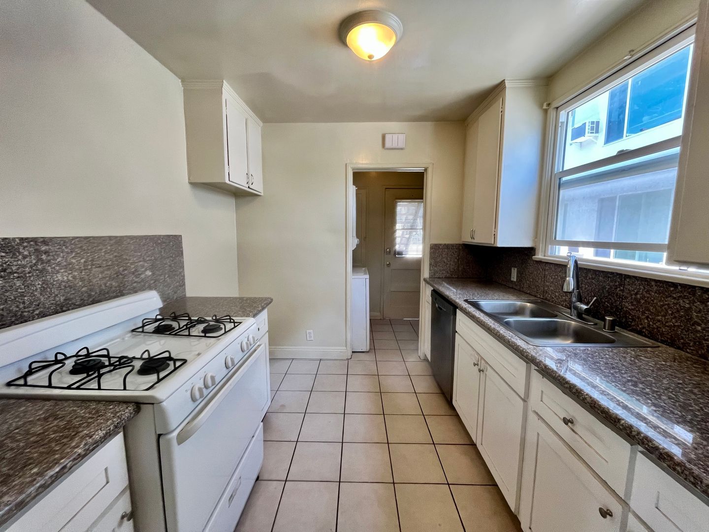 Los Angeles Apartment: 2011-2015 Preuss Road