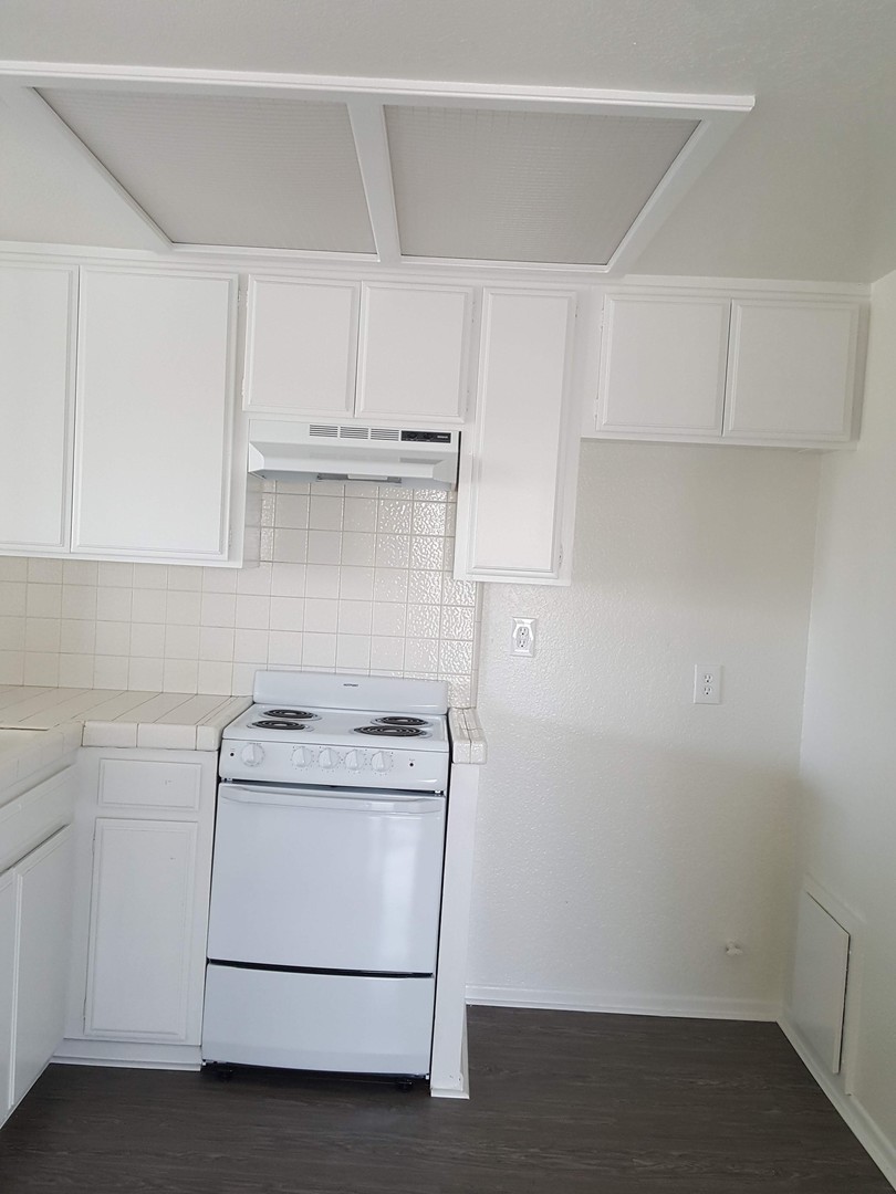 San Pedro Apartment: 501 W. 14th Street