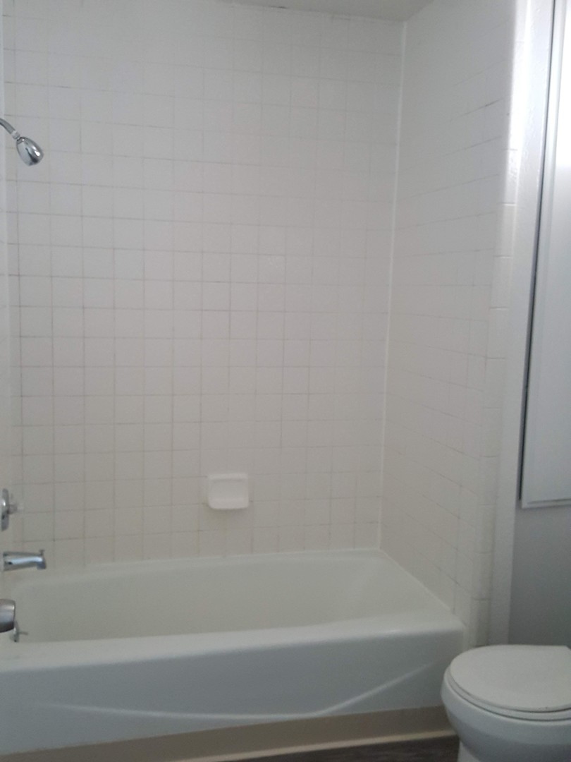 San Pedro Apartment: 501 W. 14th Street