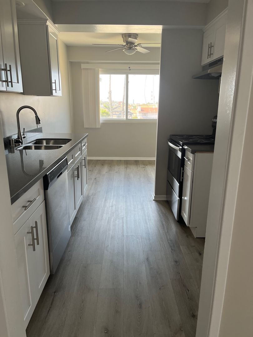 El Segundo Apartment: 720 W. Imperial Avenue