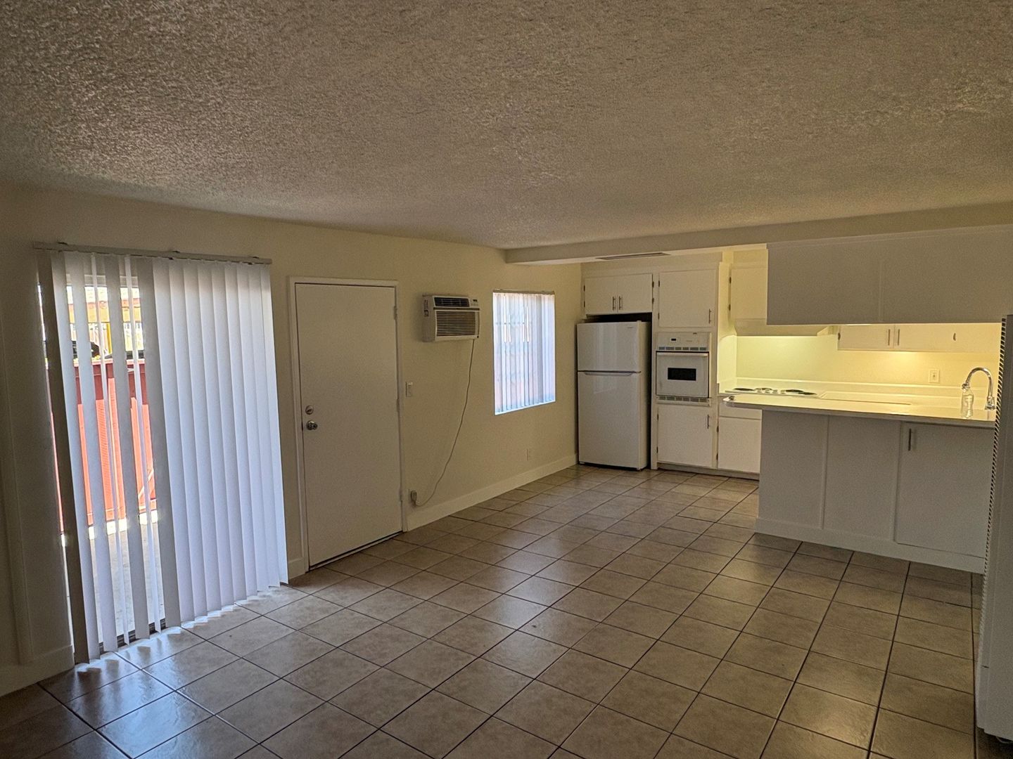 Long Beach Apartment: 1200-1260 E. 52nd Street