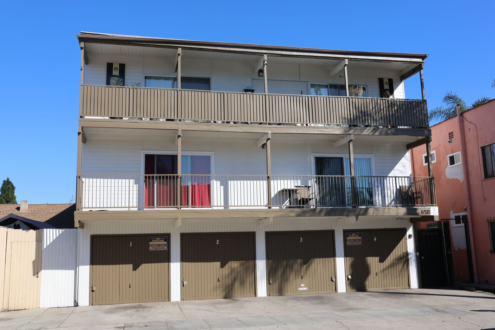 Long Beach Apartment: 650 Linden Avenue