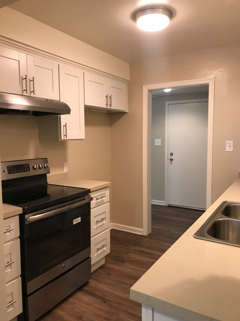 El Segundo Apartment: 720 W. Imperial Avenue