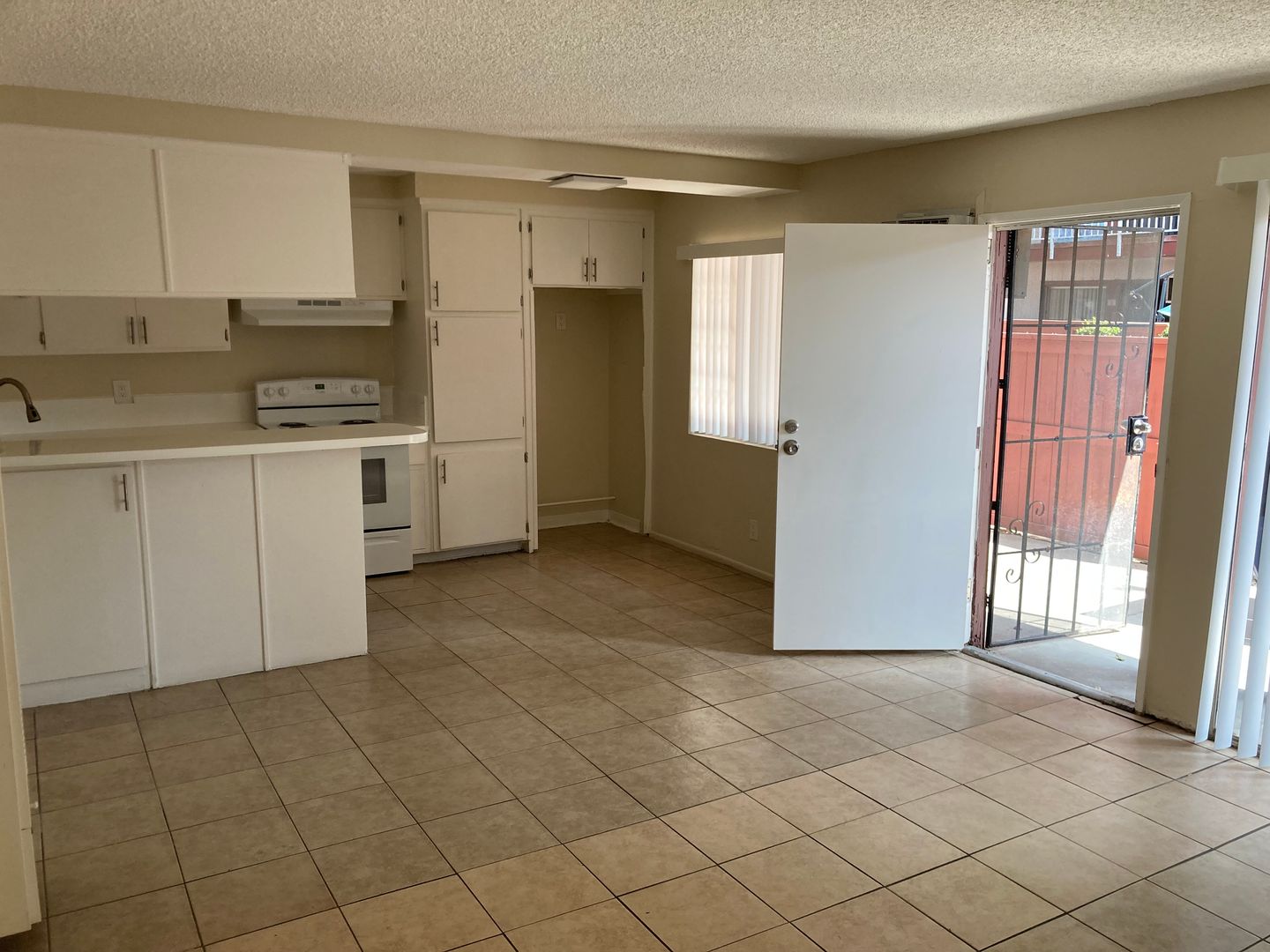 Long Beach Apartment: 1200-1260 E. 52nd Street
