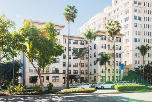 Cozy 1 bed/1 bath for Rent in Downtown Long Beach – photo 1