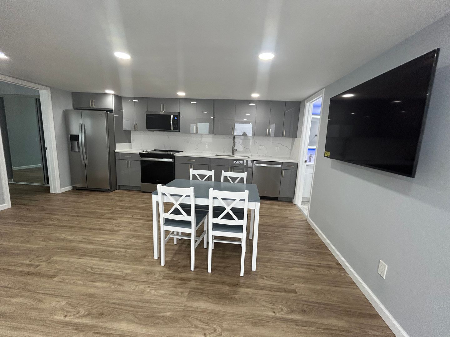 Kailua Apartment: 1027 Mokapu Blvd.