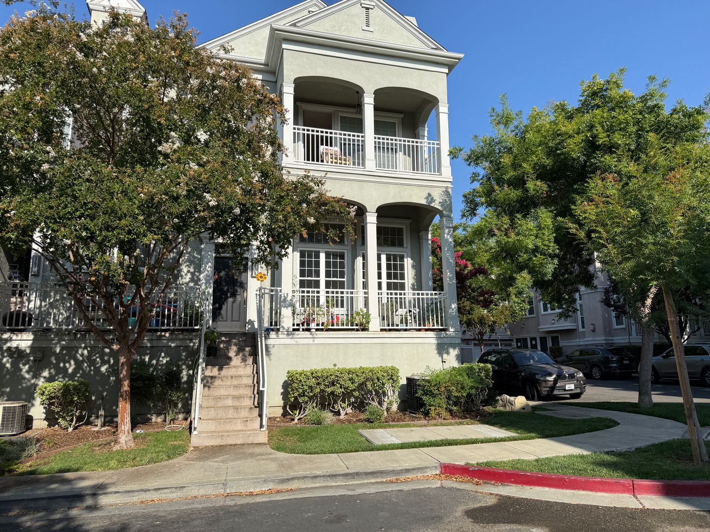 Dublin House: 3687 Whitworth Drive