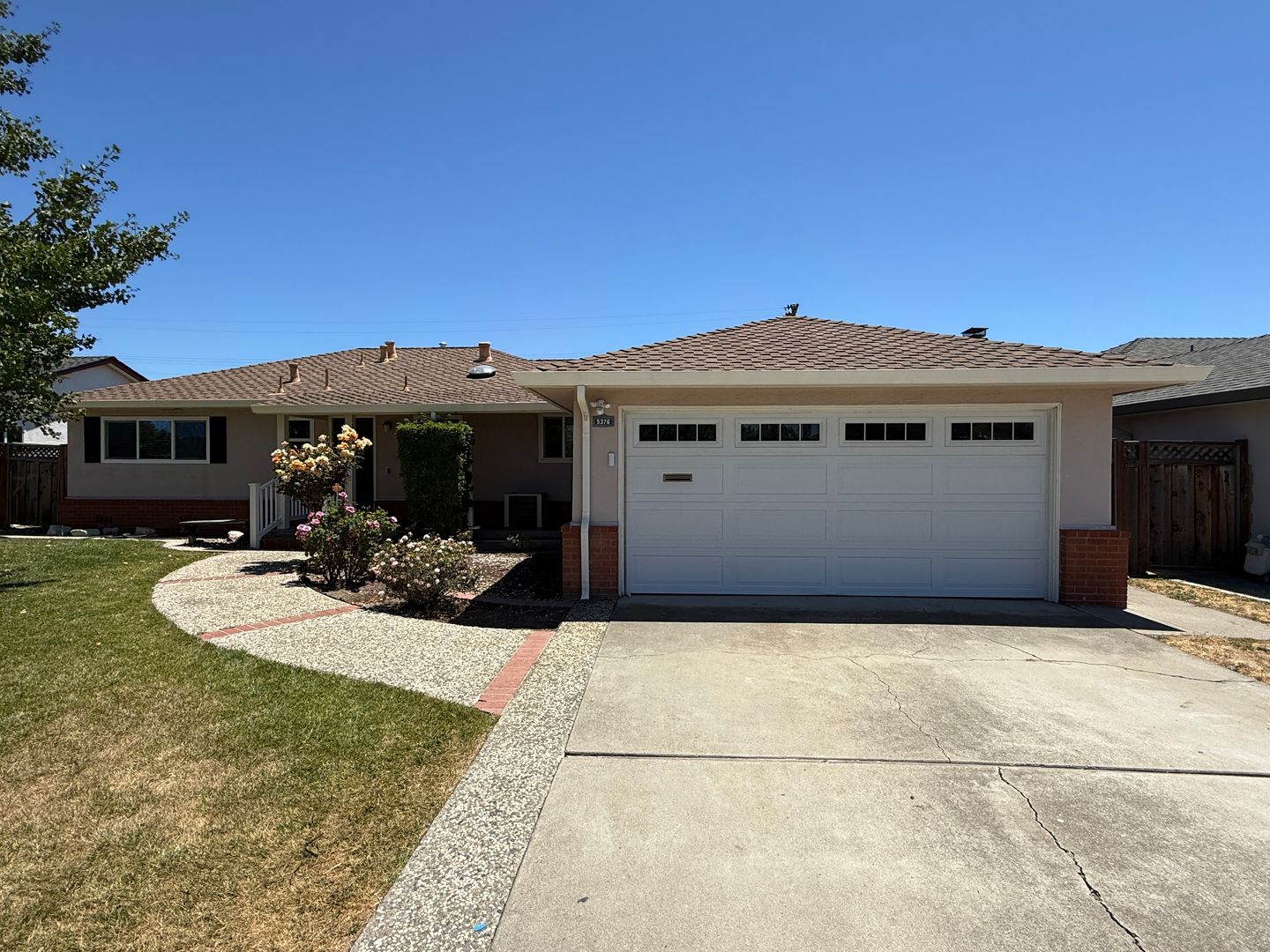 Fremont House: 5376 Selma Ave