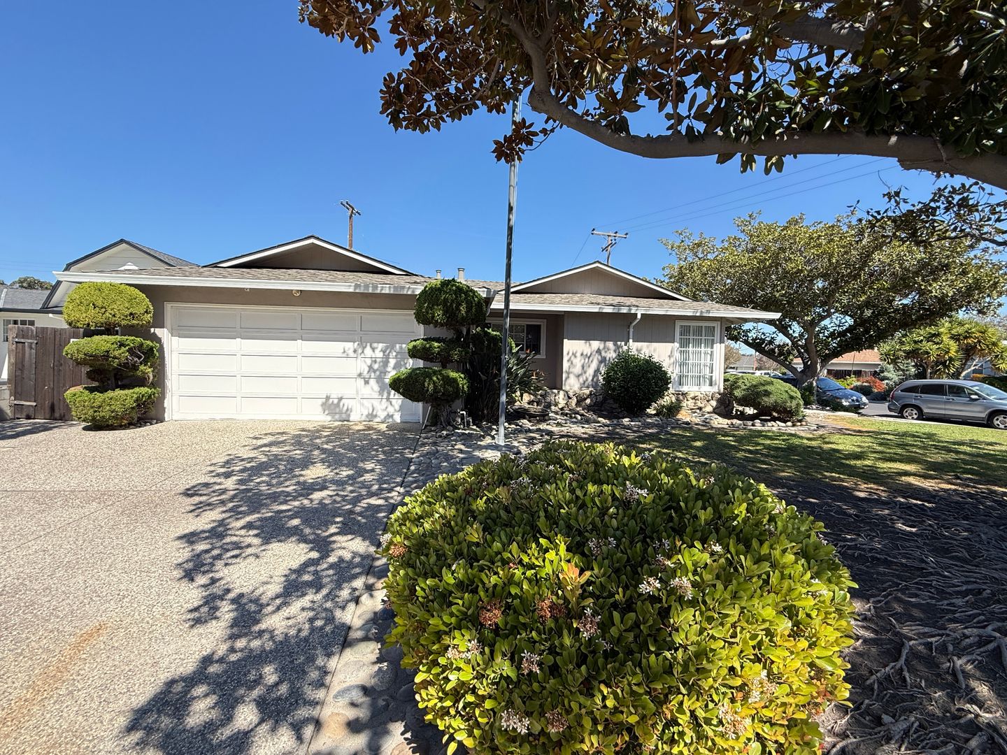 Santa Clara House: 2360 Fordham Dr.