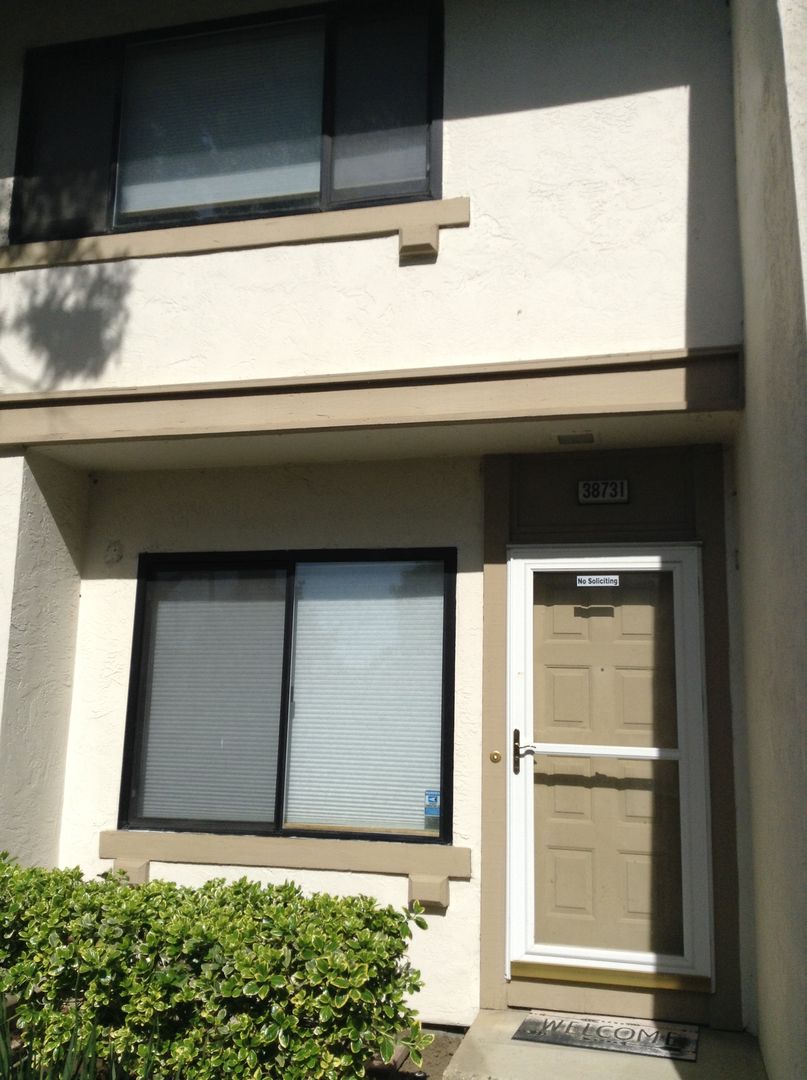 Fremont Townhome: 38731 Aurora Ter.