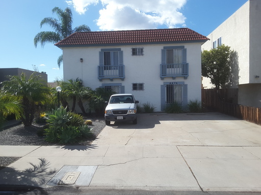 Welcoming 2BR/1BA Second Floor Apartment – photo 1