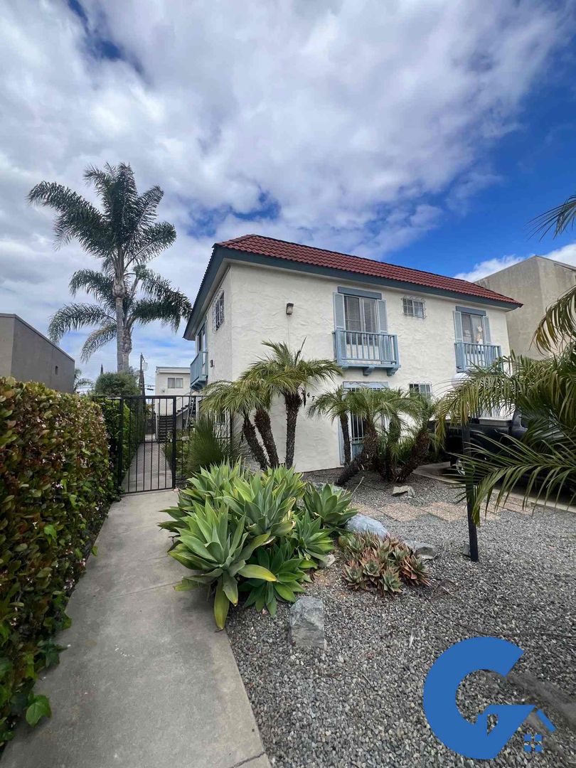 San Diego Apartment: 4476 42nd St #3