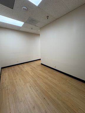 Office Space – photo 1