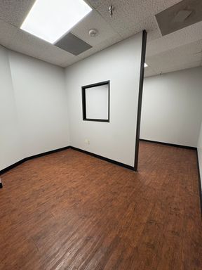 Office Space – photo 1