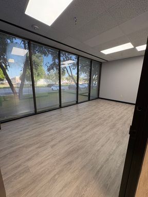 Executive Suite – photo 1