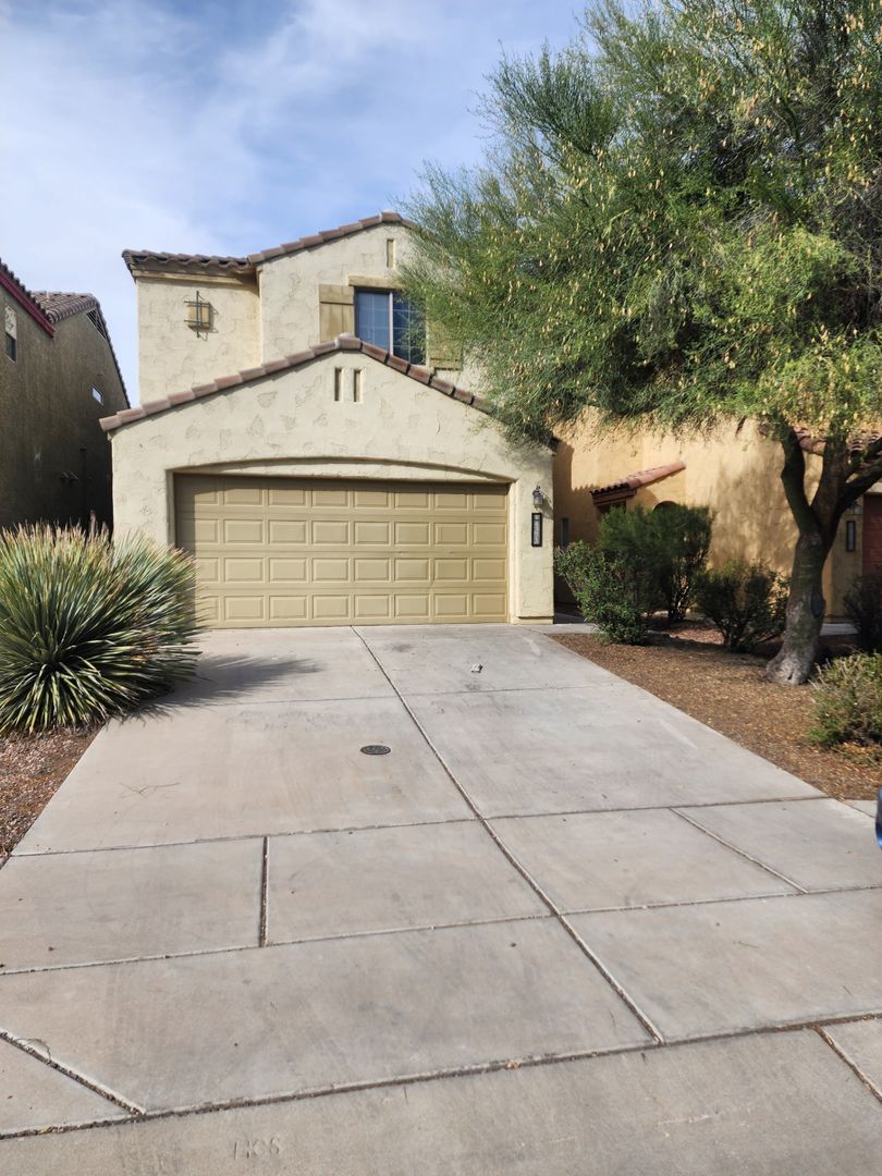Sahuarita House: 14373 S. Camino Vallado