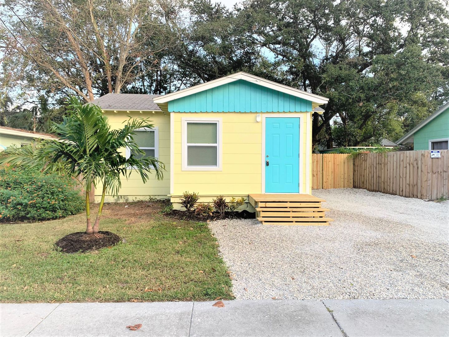 Gulfport House: 5121 Tangerine Ave S