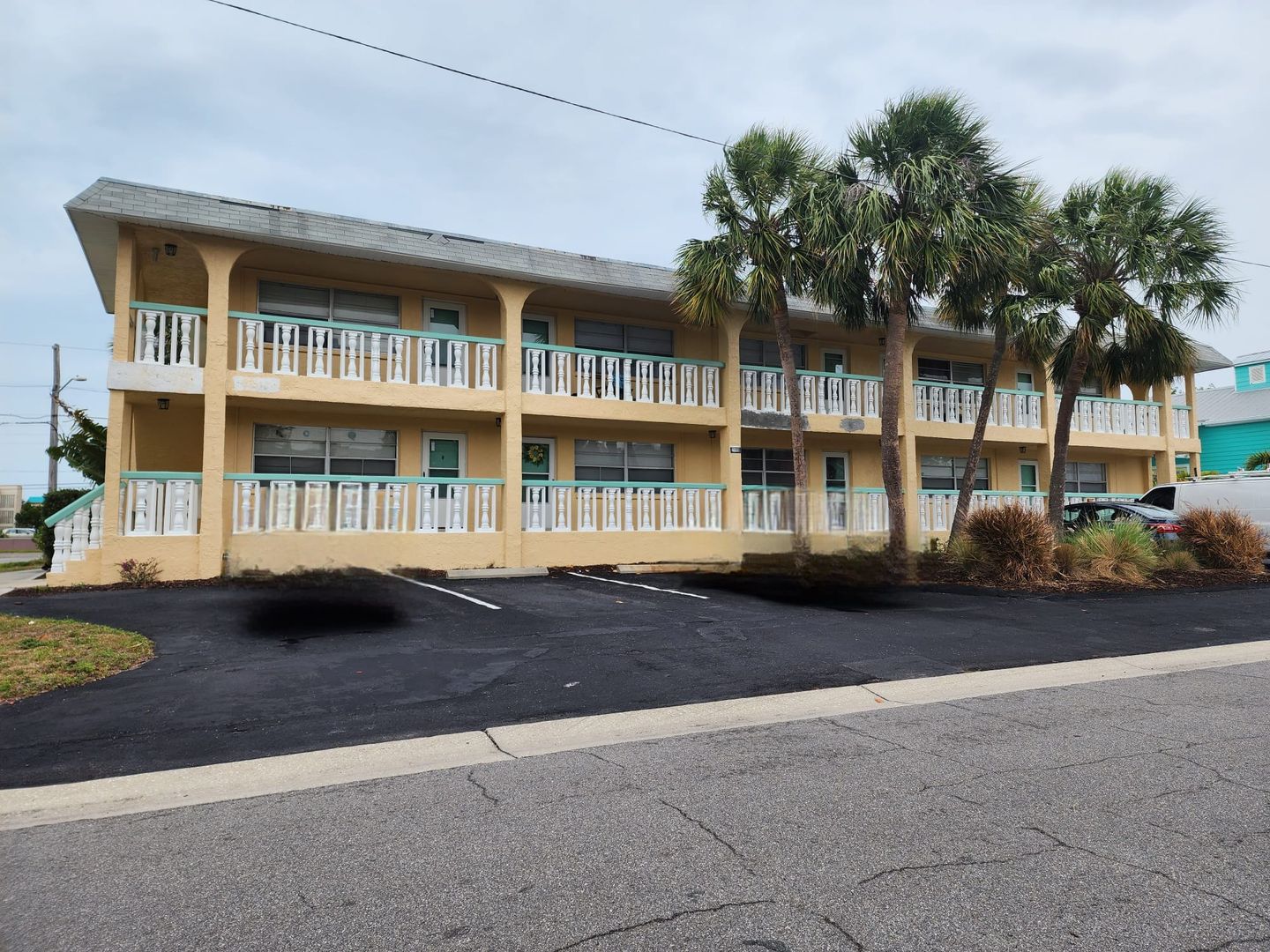 Gulfport Apartment: 2931 DuPont St S