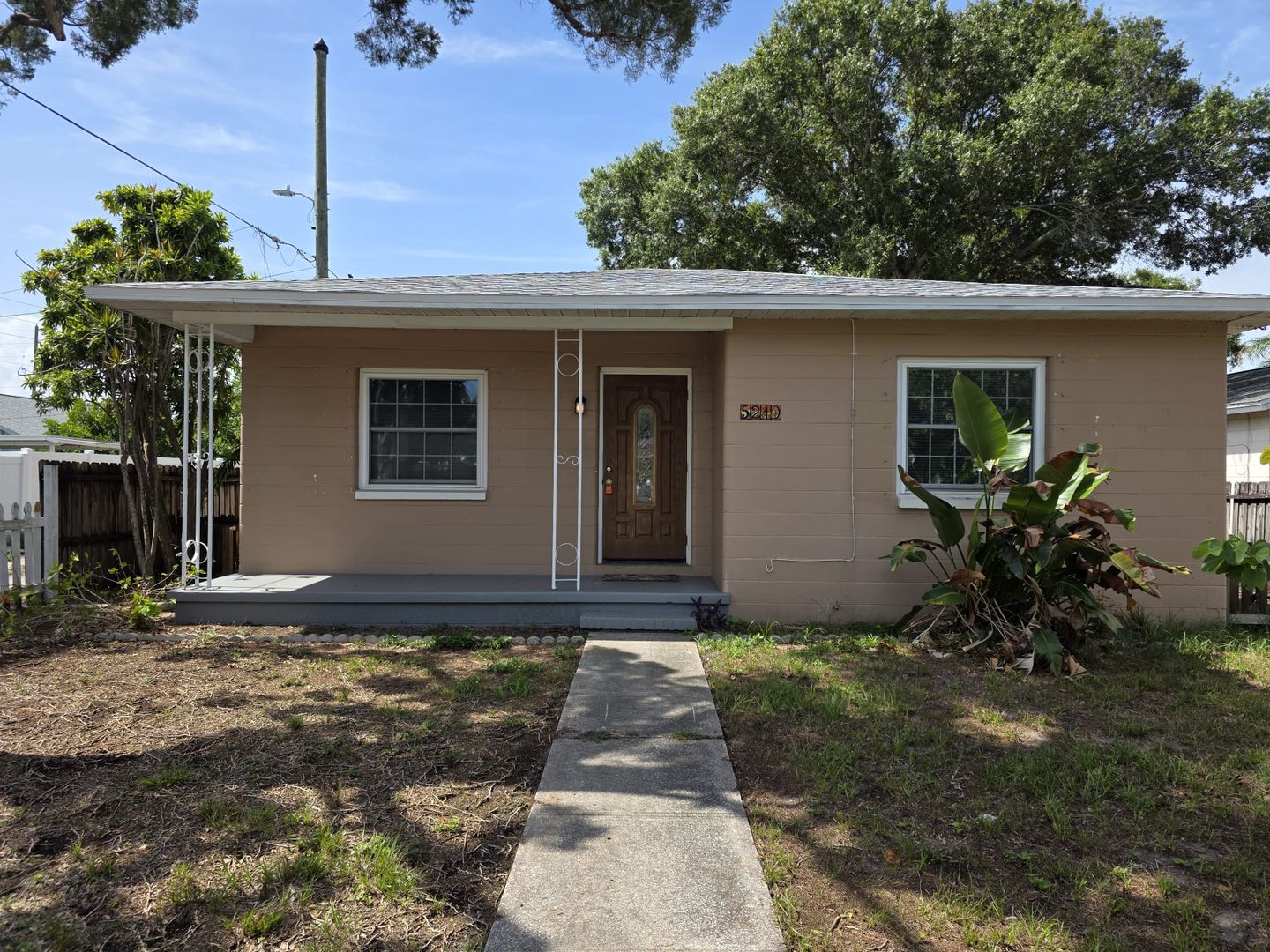 Gulfport House: 5210 21ST Ave S