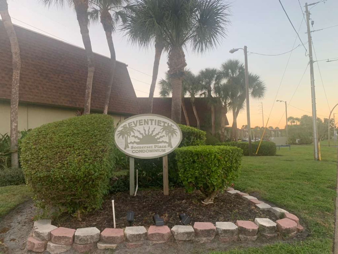 St Petersburg Apartment: 1420 70th St N