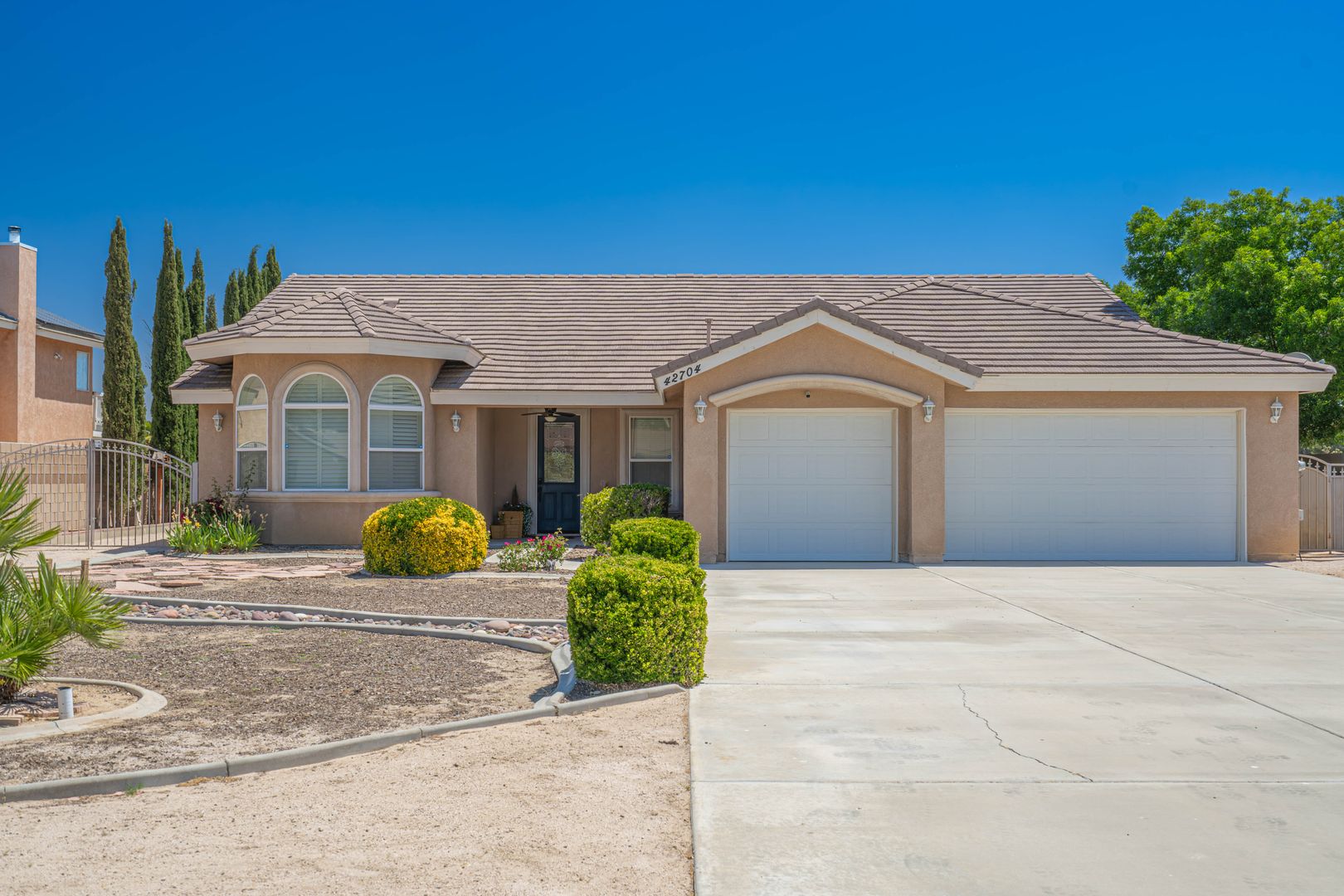 Lancaster House: 42704 23rd Street West