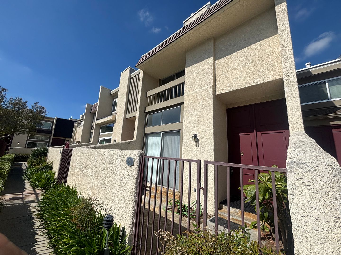 Chatsworth Townhome: 9950 Topanga Canyon Blvd. #26