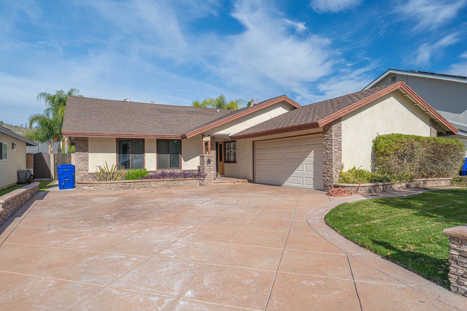 Canyon Country House: 19619 Delight Street