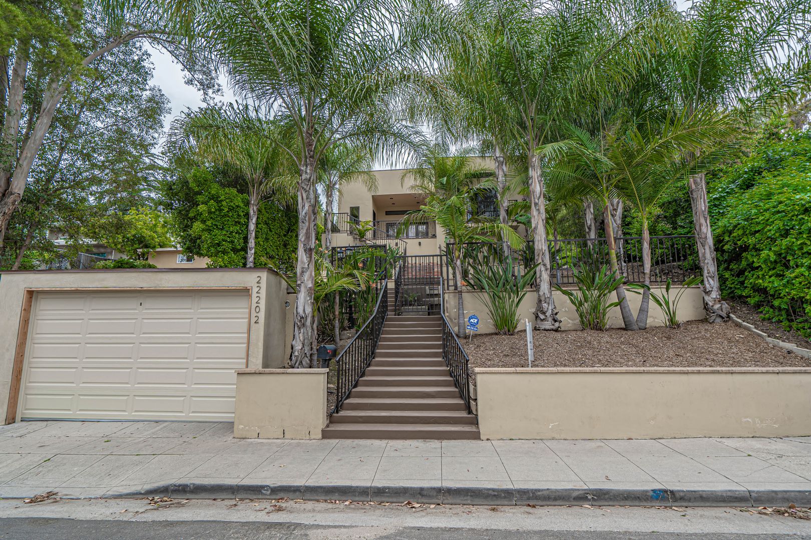 Woodland Hills House: 22202 Avenue San Luis