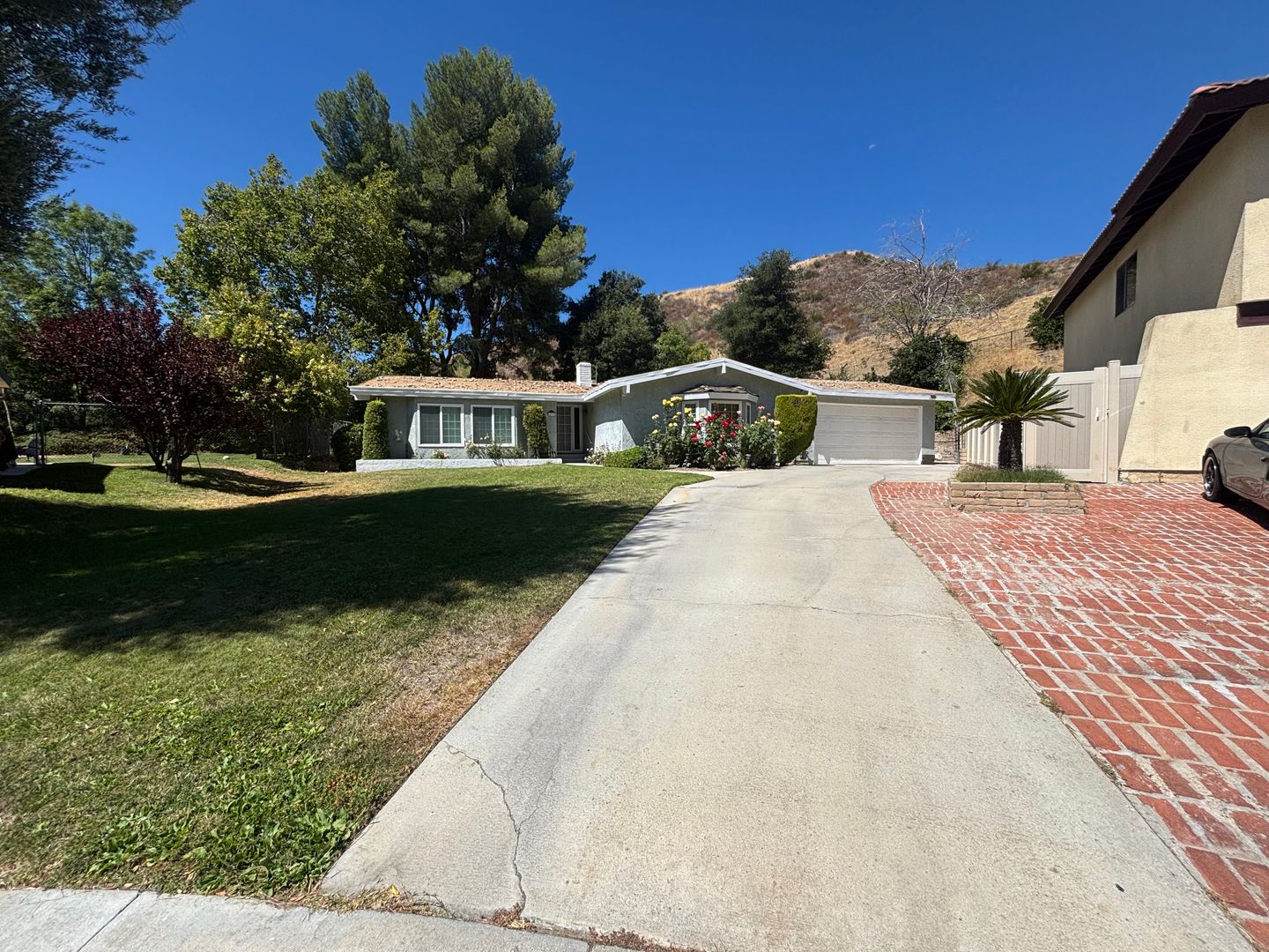 Newhall House: 18930 Tenderfoot Trail Road