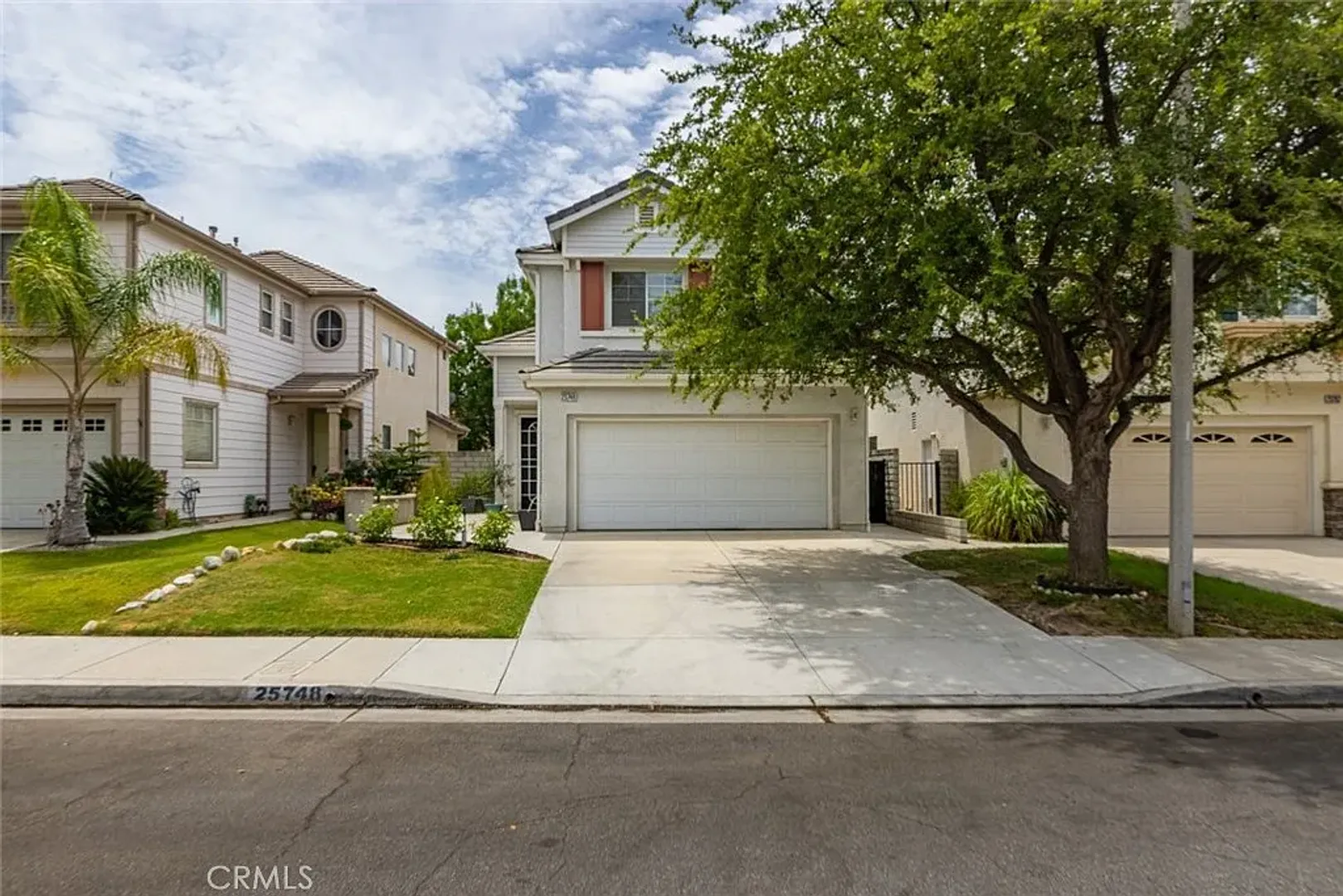 Stevenson Ranch House: 25748 Wordsworth Lane