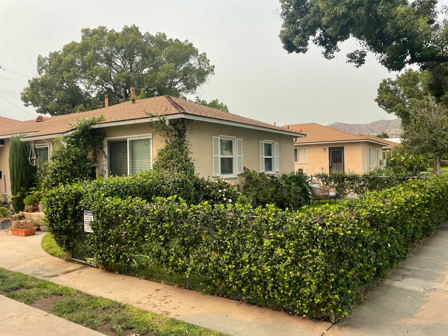 Burbank House: 2031 N. Parish Place