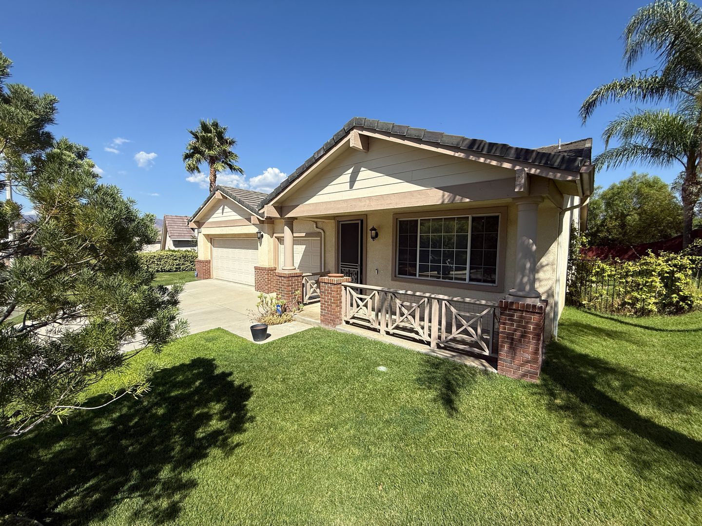 Castaic House: 31374 Countryside Lane